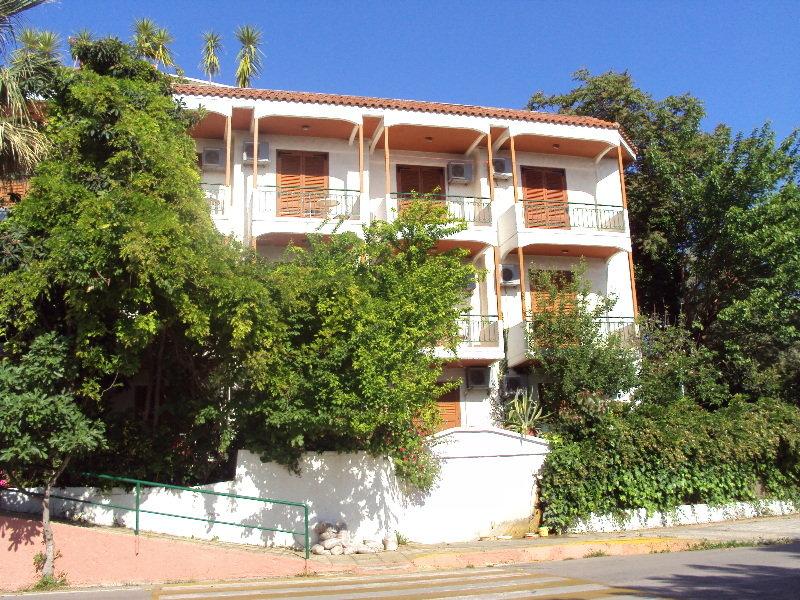 Alexandros B Hotel Nikiana Buitenkant foto